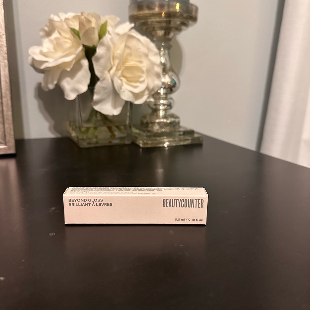 Beautycounter Beyond Gloss in Quartz Shimmer